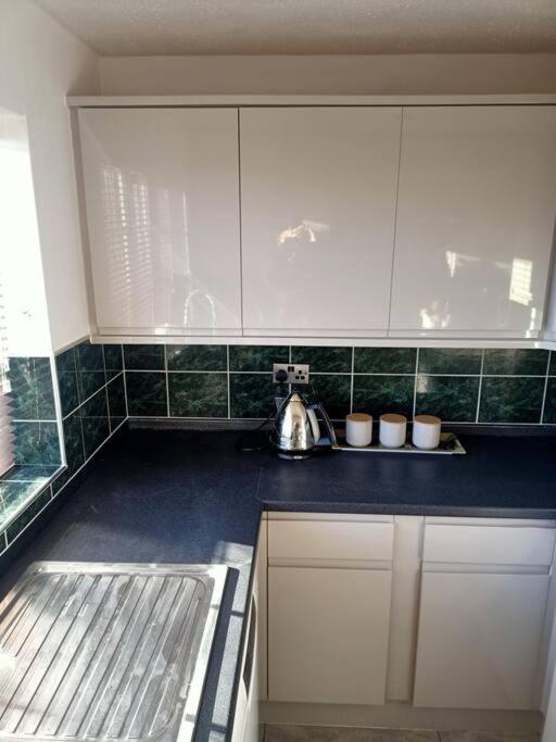 Lotus House Apartment Needingworth Екстериор снимка